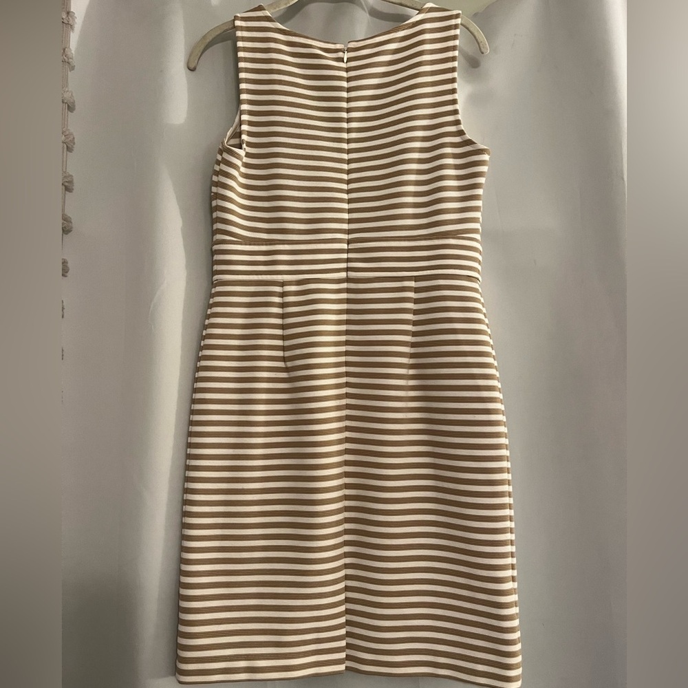Loft Dress - Picture 2 of 12